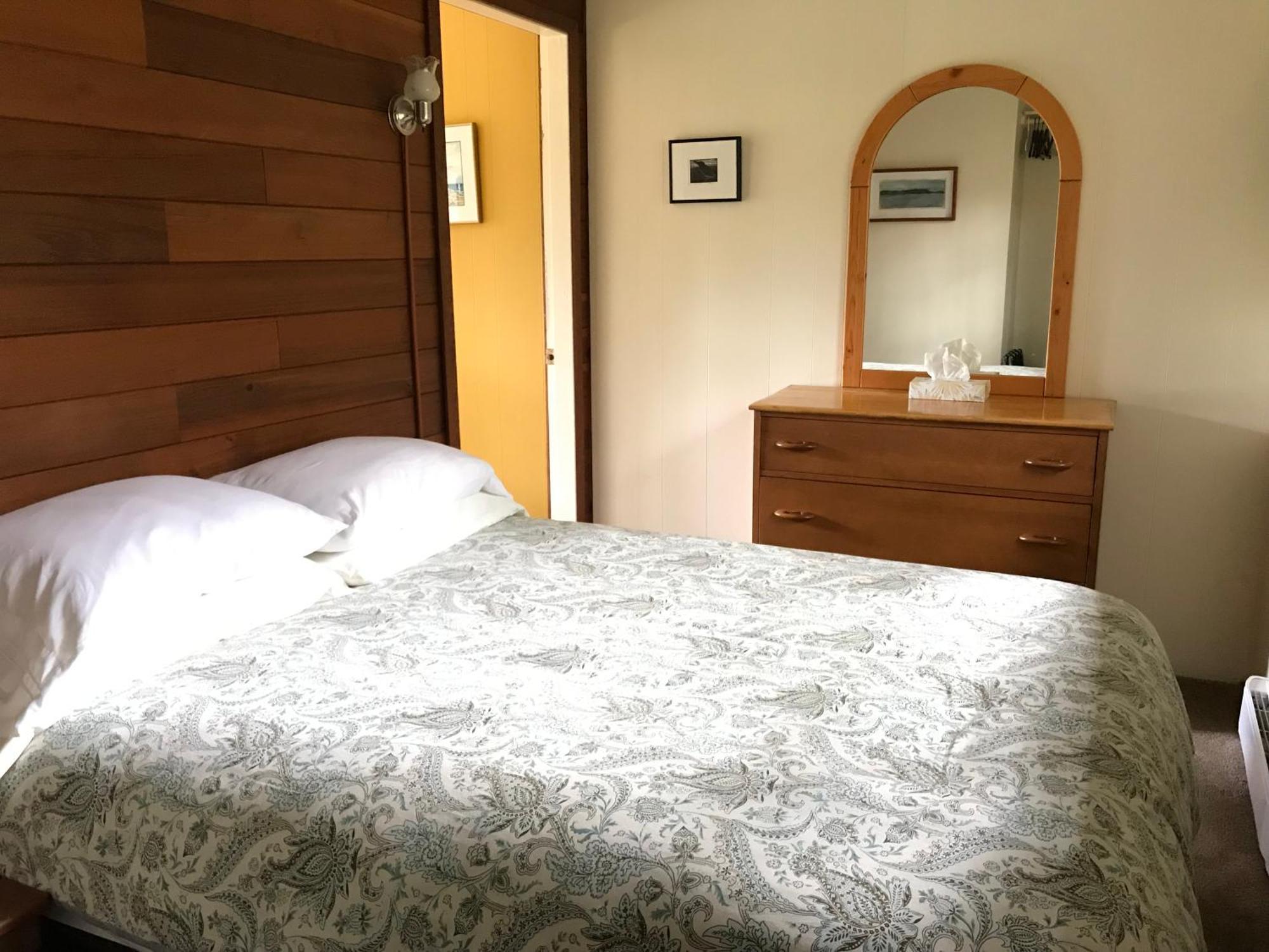 Driftwood Village Cottages Sturdies Bay Rom bilde