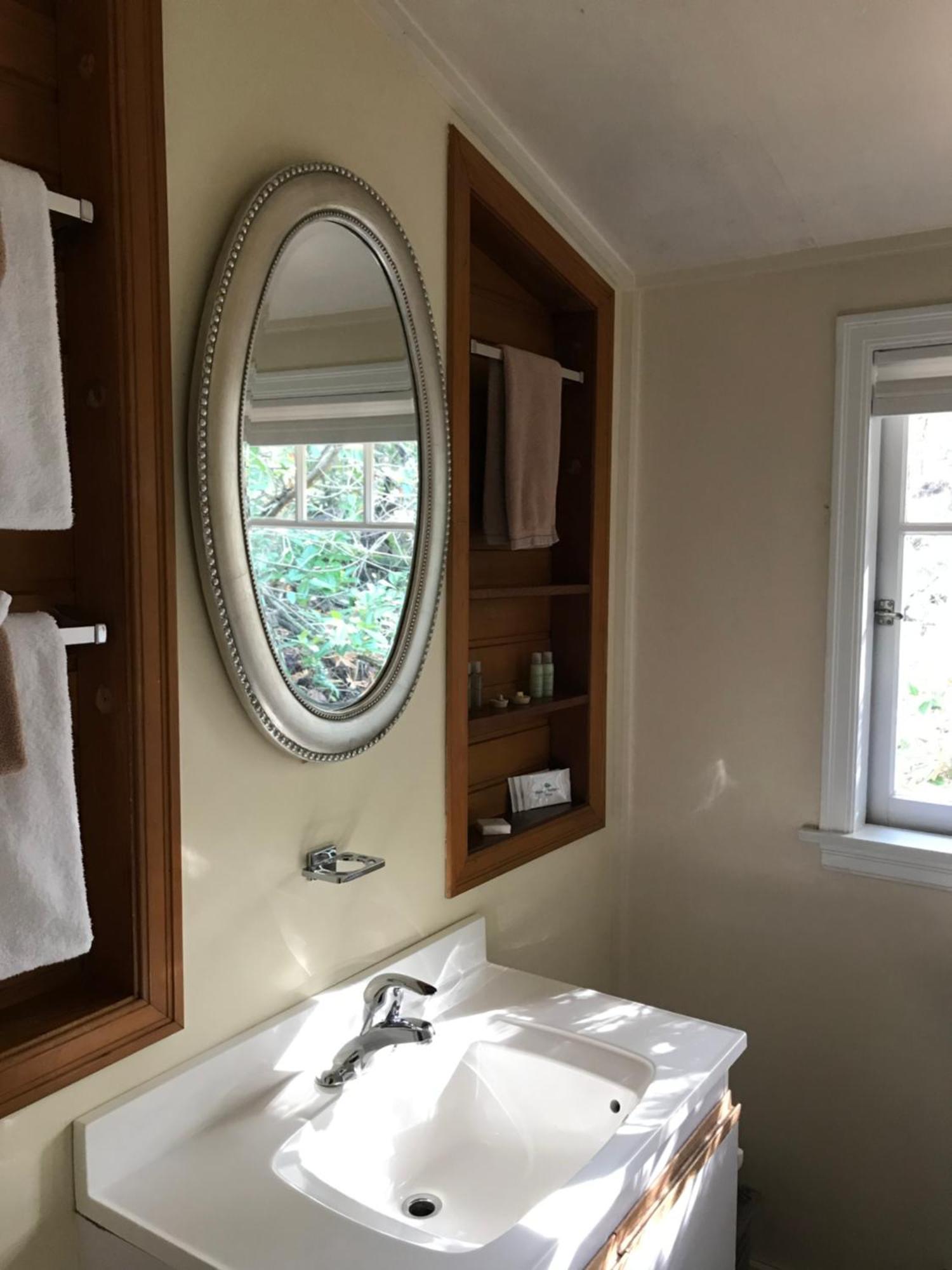 Driftwood Village Cottages Sturdies Bay Rom bilde